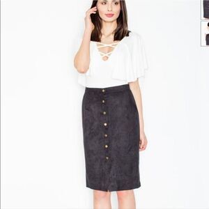 Orvis Black Faux Suede Button Skirt size 10